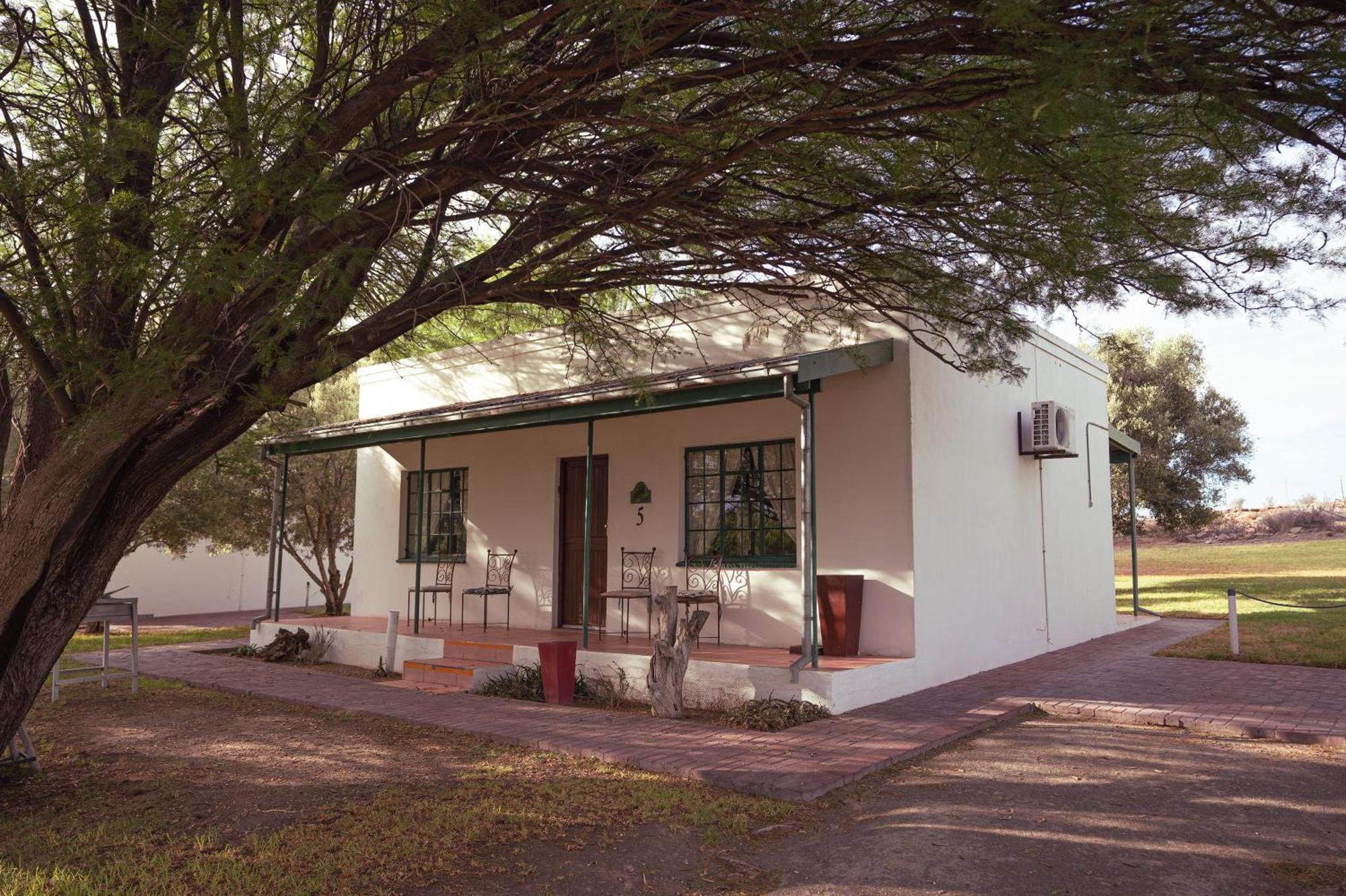 Olive Grove Guest Farm Villa Beaufort West Bagian luar foto